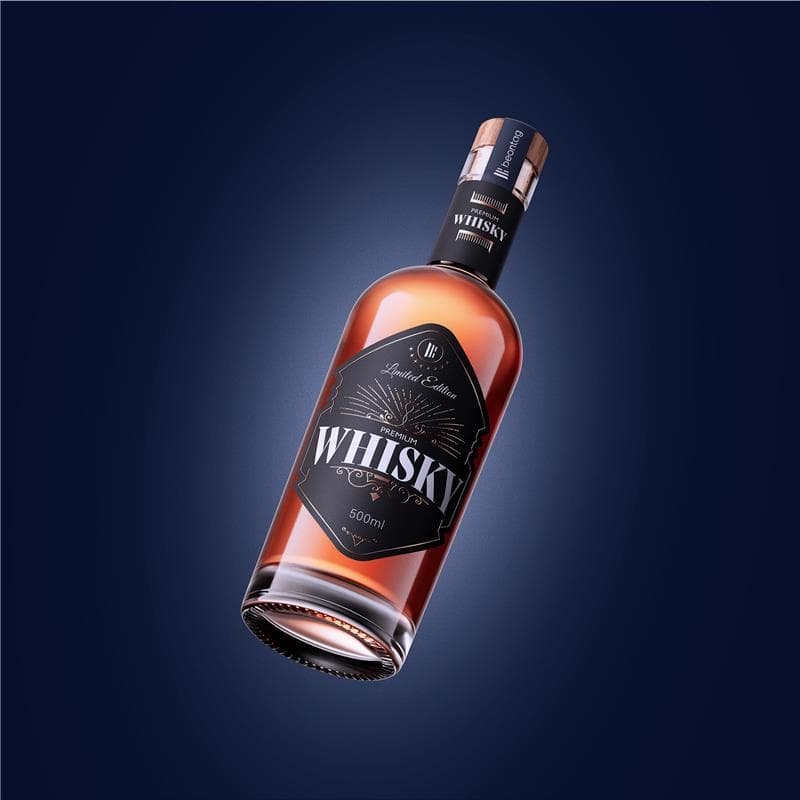 Garrafa de whisky premium de 500 ml com rótulo preto e dourado, em fundo azul escuro, destacando o design elegante e sofisticado da embalagem.